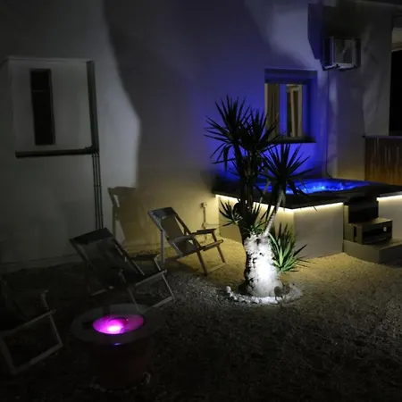 Apartment Pier's House